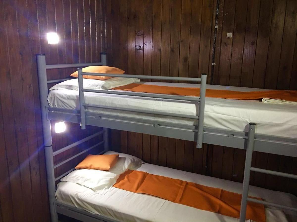 Hostel Flamingo Костинешти Экстерьер фото